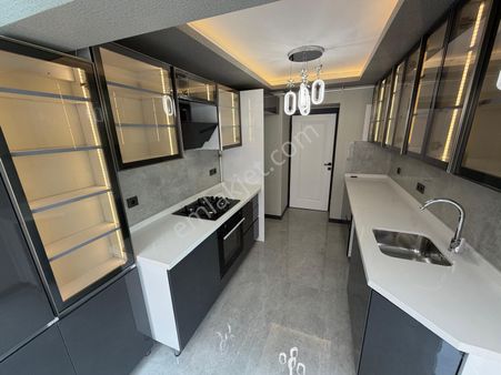 Görkem'den 3+1 120 M2 Park Manzaralı Kombili Bağımsız Ulta Lüx Güney