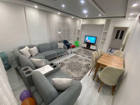 İkitelli Atatürkte Dekorlu 3+1 120m2 Oldukça Temiz