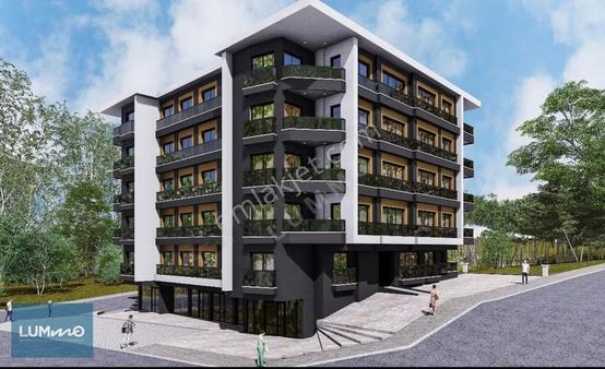 Lummo'dan Bağlum İlkokulu Yanı Cadde Üzeri Sıfır Lüks Yapılı 3+1