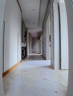 Şemikler Naz Bayrakta Satılık Fırsat 3 + 1 Daire