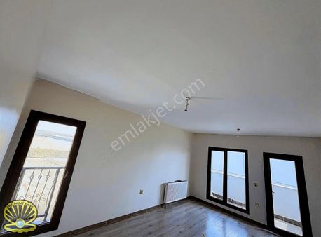 İnci Emlak'dan Satılık 2+1