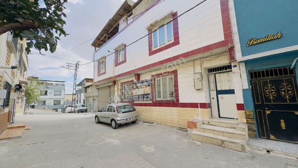 Zemheri Gayrimenkul'den Güzelvadi Mh 3 Katlı Doğalgazlı Köşe Başı Müstakil Ev