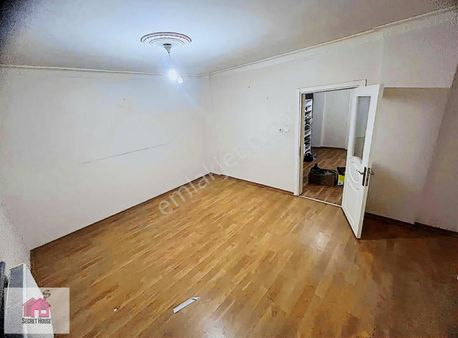 Secret House'dan Merkezi Konumlu 2+1 Güney Cephe Arakat