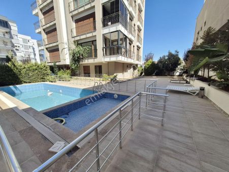 Lara Güzeloba’da Havuzlu Site’de 2+1 Lüx Bahçe Katı