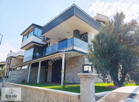 Güre'de Denize Yakın, Sıfır 6+1 Tripleks Villa!