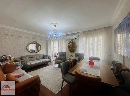 Kartal Uğurmumcu'da Site İçinde Çok Geniş Satılık 3+1 Daire