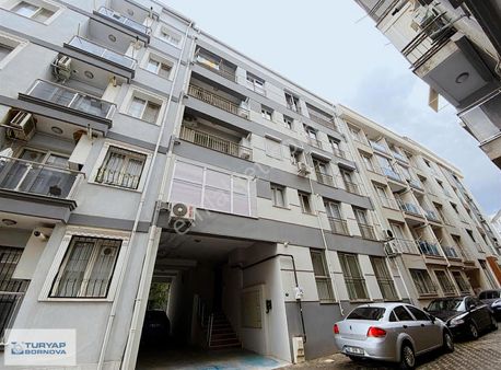 Turyap'tan Bornova Merkezde Satılık Boş Kapalı Mutfak 2+1 Daire