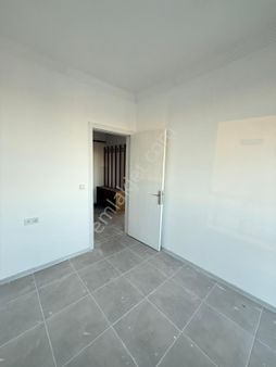 🏢 Kale Ticaret Ve Emlak’tan Satılık Daire 📍 Konum: Topucak Mahallesi – Dükkan Üstü 2. Kat