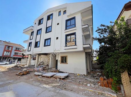 C21 Bal'dan Öğretmen Evi Avukatlar Barosu Mevki Satılık Dükkan