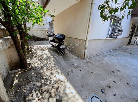 Century21 Bal'dan P.alanı Muhtarlık-emniyet Lokasyonlu 2+1 Daire