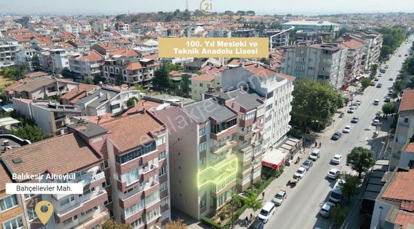 Century21bal'dan Bahçelievler Muhasebeciler Sit.satılık Daire