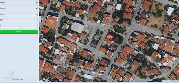 Century21 Bal'dan Dinkçilerde Satılık 2 Katlı Avlulu Kargir Ev