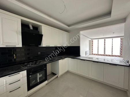 Ra Gayrimenkul Öğretmenler Mh.satılık 3+1 Ferah Daire