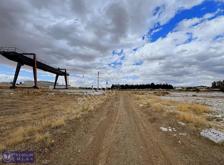 Premıum'dan İscehisar Ana Yola Çok Yakın Satılık Fabrika Arsası
