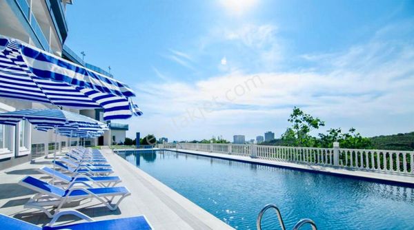 Deniz Manzaralı Geniş Daire