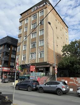 İstasyon Mah. 2+1 Satılık 130m2 Cadde Üzeri Daire