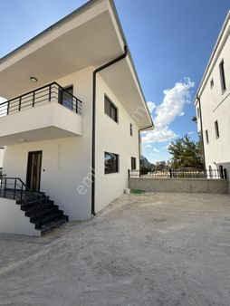 Villa/5+1//iskanlı/çınarlı/sarıçam