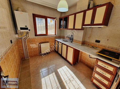 Hisar'dan Dikmen Cd Ve 1071 Konutları Yanında 2+1 Kombili