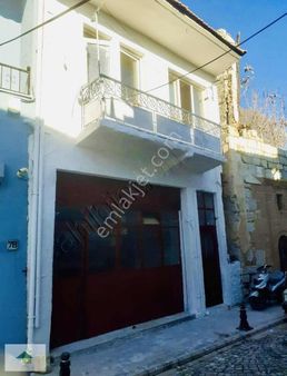 Muğla Milas Hisarbaşında Esnaf Odası Karşısı Satılık Komple Bina