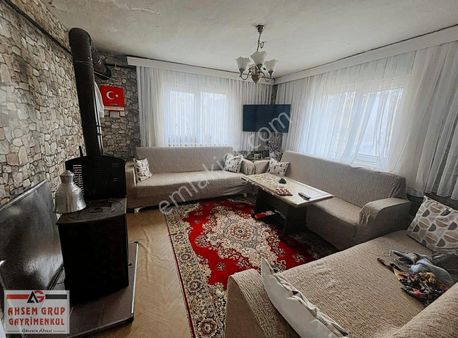 Söğütlü Beşdeğirmende Asfalt Cepheli Satılık Müstakil Ev , Arsa