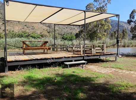 Hisarönünde Kendine Ait İskelesi Olan Havuzlu 4+2 Villa