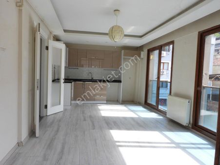 Balçova’da Merkezi Konumda 2+1 Satılık Daire – İstinye Park Ve Agora Avm Yürüme Mesafesinde