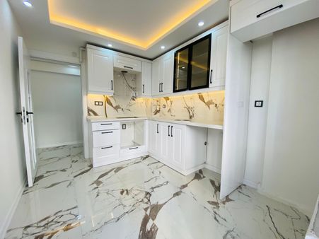 Topçuasım Mahallesinde 3+1 Full Lüks Ara Kat Daire Fırsatı