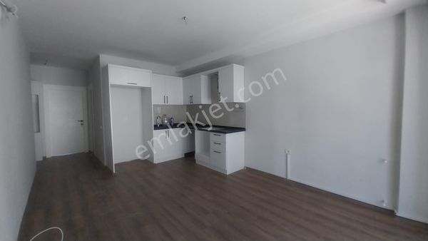 Karınca'dan Lemas Mh'de Plaja 200m Yürüme Mesf. Yeni Yapılı 1+1 Satılık!