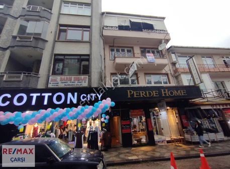 Çarşının Tam Ortasında 2. Katta Kiralık 4 Odalı Ofis