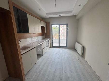 Edremit Turhanbey Mah.lojmanlar Bölgesinde 2+1 Sıfır Satılık Daire