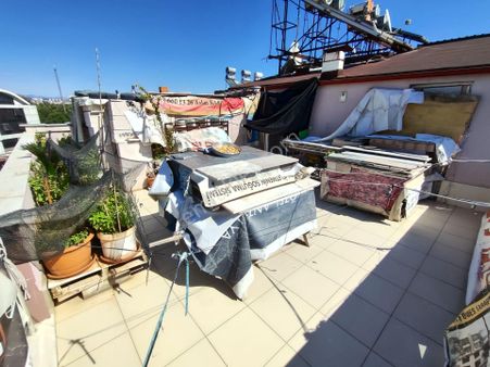 Herkese Hitap Eden Konumda! Cadde Üstü, Cafe & Market Dibinde, Asansörlü Geniş 4+1 Dubleks