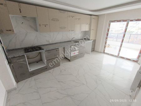 Yenikent Mustafa Kemal Mah.de 3+1 Full+full Yapılı Bağımsız Satılık