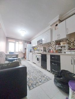 Acil Fiyata 3+1geniş Düz Giriş Zemin Kat 8 Yıllık Satılık Daire