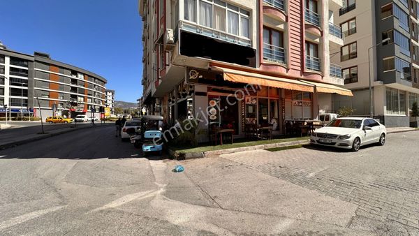 Ticari Potansiyeli Yüksek Bölgede Satılık Dükkan