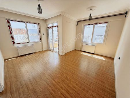 Han Emlak'tan Davultepe De Site İçi D.gazlı Satılık 3+1 Daire