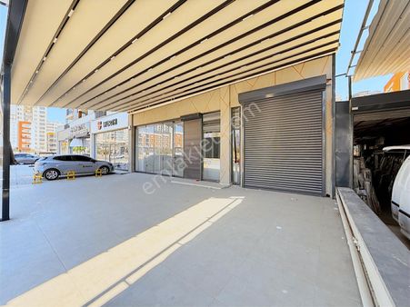Han Emlak'tan 2.çevreyolu Atatürk Mah'de Kiralık Dükkan