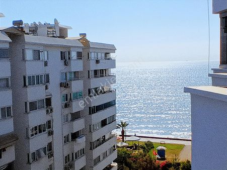 Han Emlak'tan Menderes'te Denize Sıfır Havuzlu Güvenlikli 2+1