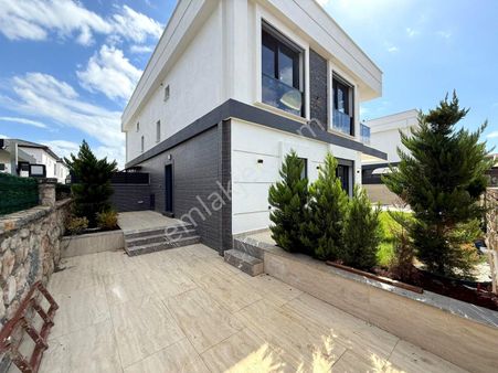 Didim'de Satılık 3+1 Yazlık Villa