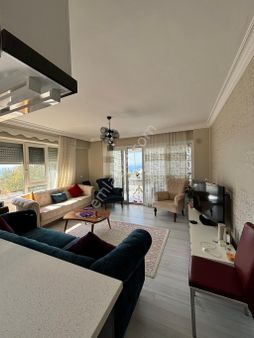Kuşadası Marina Bölgesinde 2+1 Masrafsız Deniz Manzaralı Rüya Gibi Daire