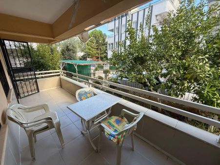 Didim Çamlık Mahallesinde Denize Yürüme Mesafesinde, Emsallerine Göre Uygun,eşyalı Satılık Daire