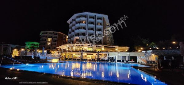 Kuşadasında 5 Yıldızlı Otel İmkanlarıyla Kiralık Eşyalı Daire!