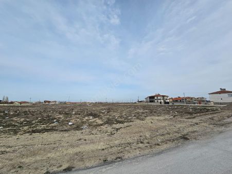 İşyapar Gayrimenkulden Başak Mahallesinde Satılık 750 M² Arsa