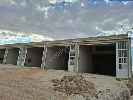 75.yıl Yeni Sanayi Sitesinde Yatırımlık Köşe Dükkan