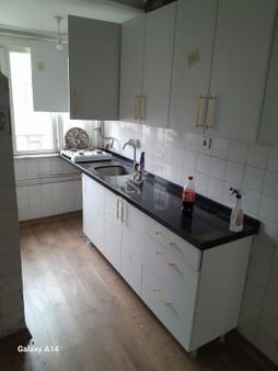 Fatihde Ana Cadde Üzerınde 1+1 80 Metrekare Kiralık Daire