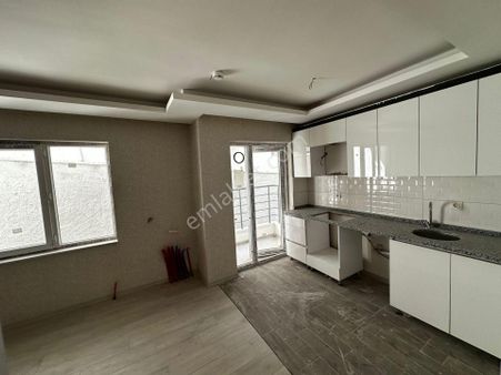 İmir Emlak'tan Yunus Emre Mahallesinde 3+1 Sıfır Fırsat Dairesi