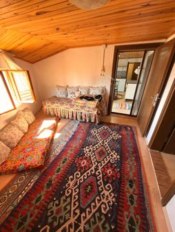 Aydın Sultanhisar – Kavaklı Köyü’nde 533 M² Avlulu Kâgir Ev & Ahır – Turizm İşletmeciliğine Uygun