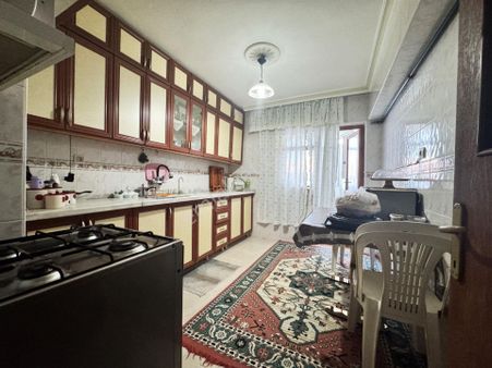 İmir Emlak Ofisinden Pursaklar Merkezde 3+1 120m2 Fırsat Daire !!!