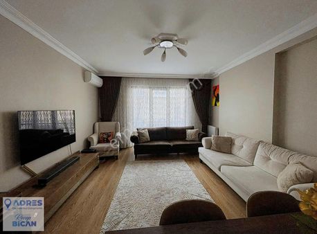 Kağıthane Yahya Kemal Mah. Caddeye Paralel Satılık 2+1 Daire