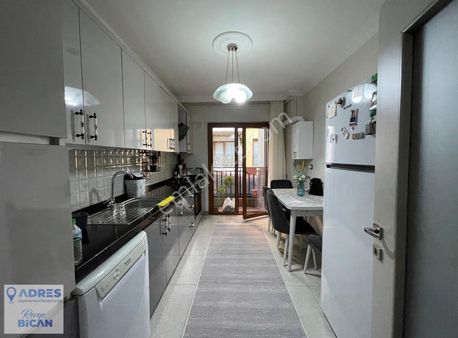 Kağıthane Yahya Kemal Toki Konutları'nda 3+1 Satılık Daire