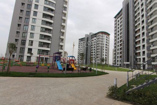 Üniversite Yolu Tuana Evlerinde Kiralık Daire